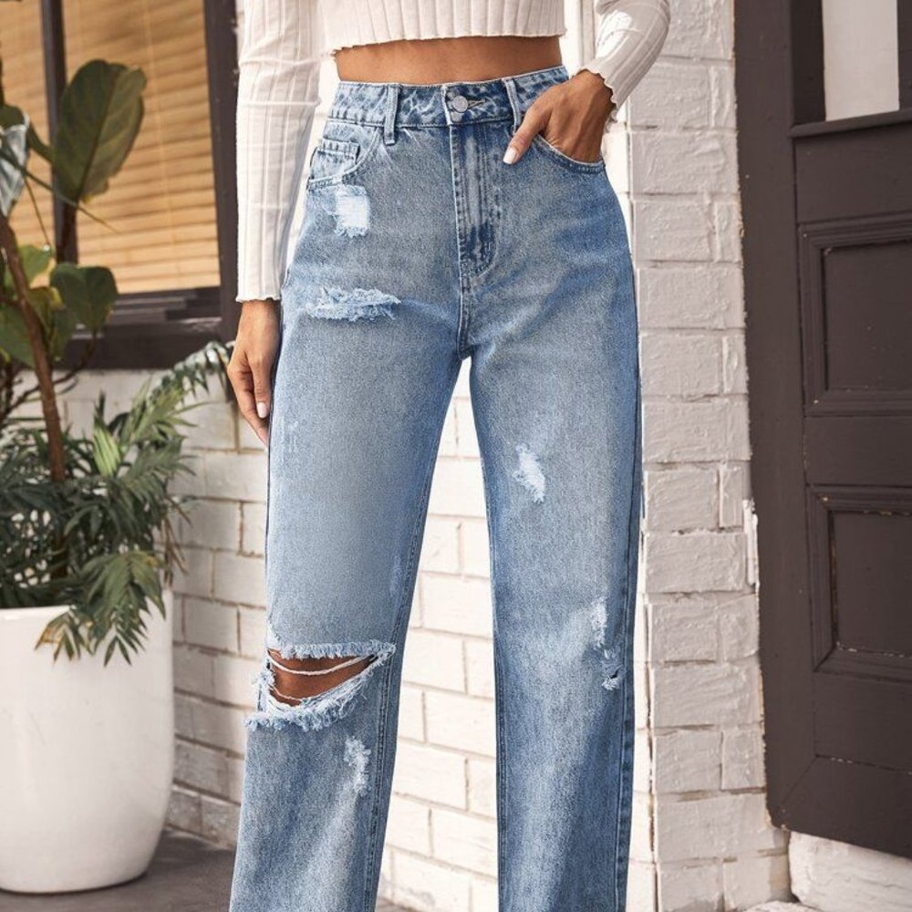 SHEIN Women's Distressed Acid & Lightwash Jeans